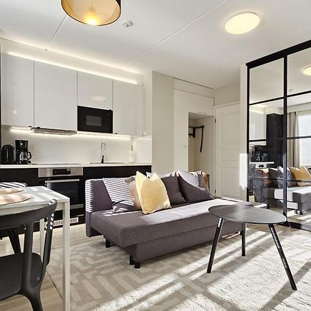 Modern One-Bedroom With Glazed Sun Balcony, 350M Metro Helsinki Dış mekan fotoğraf